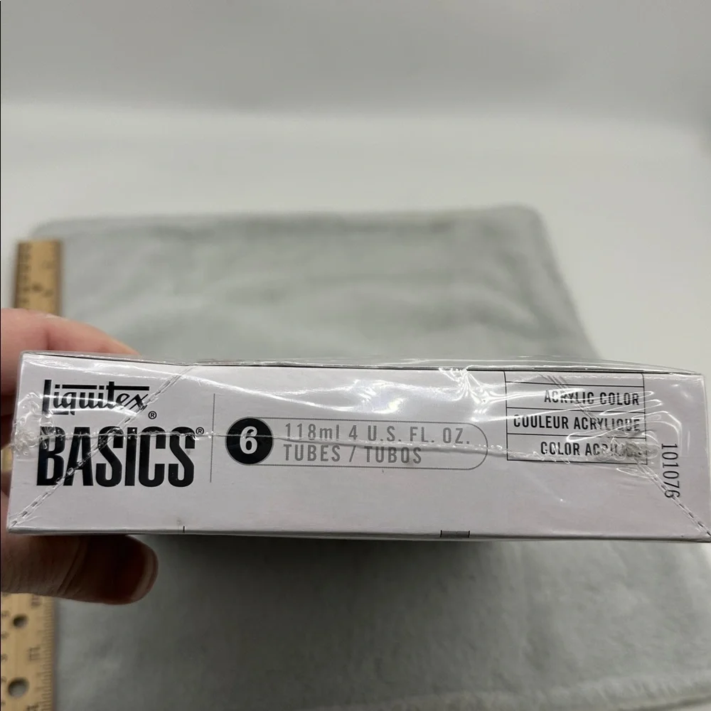 Liquitex Basics Acrylic Starter Set 6 Tubes Primary Colors 4oz Tubes - Picture 5 of 6